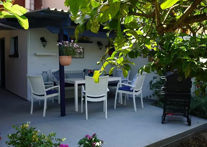 Chrysa\'S Holiday Apartment
